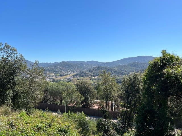 Undeveloped Land for sale in Barcelona city - € 290,000 (Ref: 9988724)