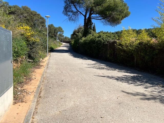 Undeveloped Land for sale in Barcelona city - € 290,000 (Ref: 9988724)