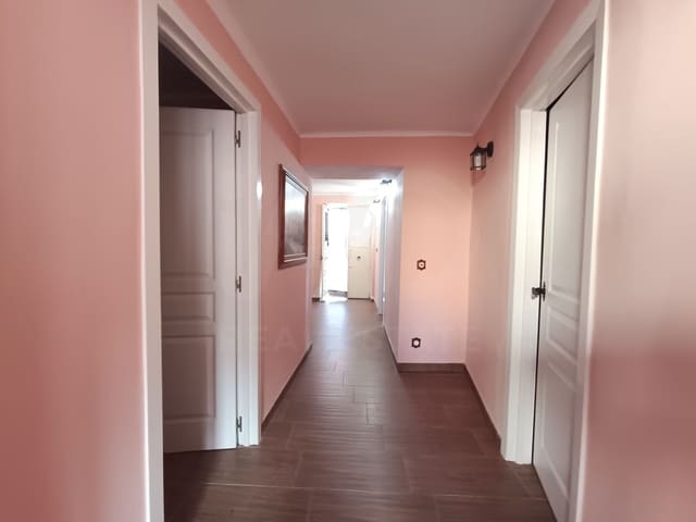 4 quarto Moradia em Banda para venda em Granada cidade com garagem - 60 000 € (Ref: 9988726)