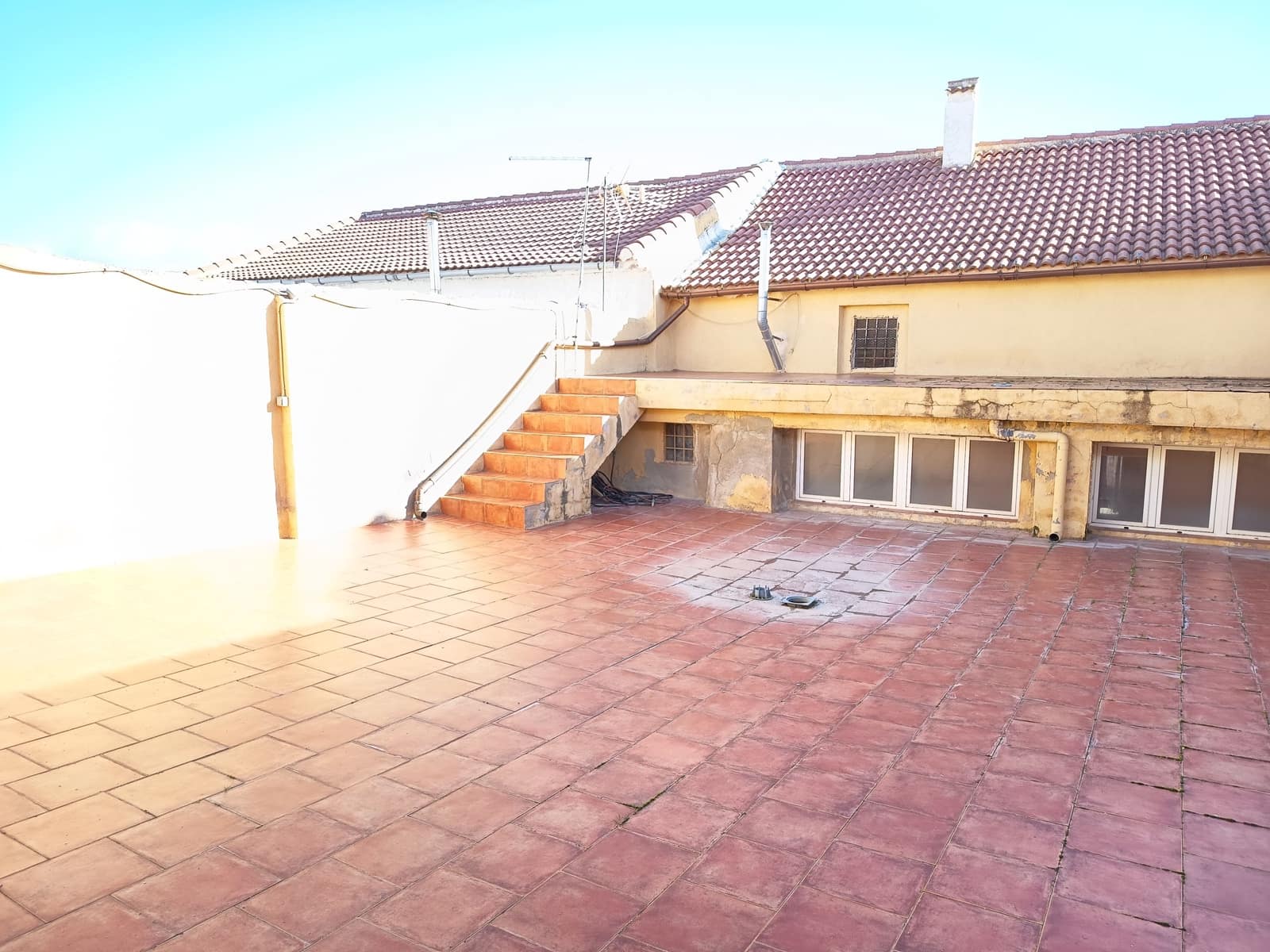4 chambre Villa/Maison Mitoyenne à vendre à Grenade ville avec garage - 60 000 € (Ref: 9988726)