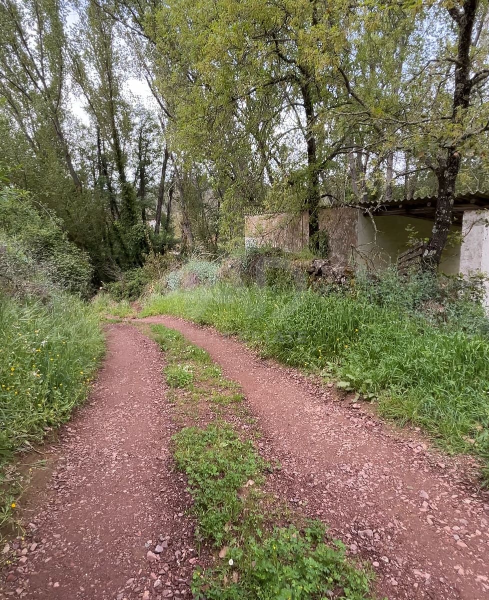 Grunde uden byggetilladelser til salg i Huelva by - € 54.000 (Ref: 9988727)