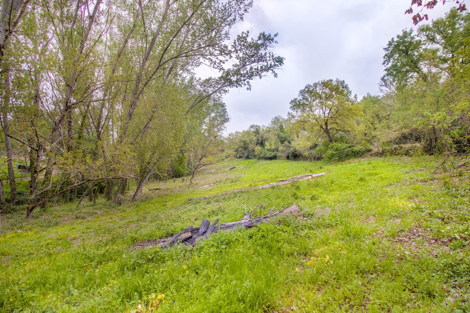 Grunde uden byggetilladelser til salg i Huelva by - € 54.000 (Ref: 9988727)