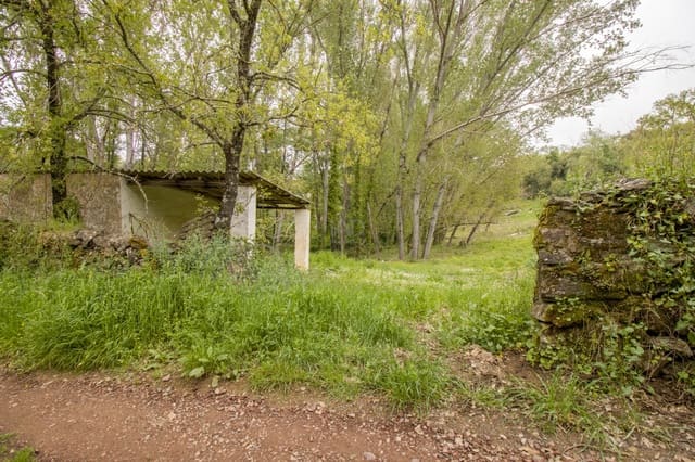 Grunde uden byggetilladelser til salg i Huelva by - € 54.000 (Ref: 9988727)