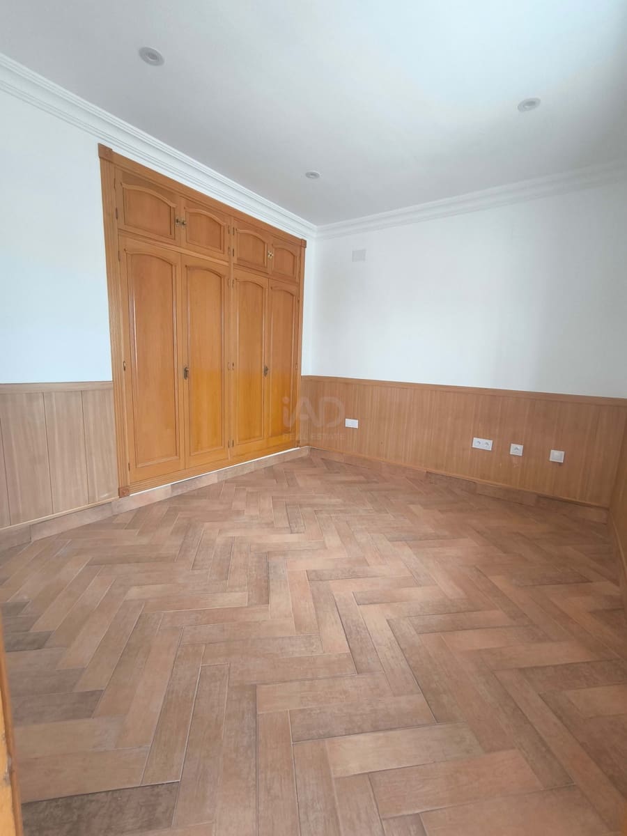 5 slaapkamer Huis te koop in Huelva stad met zwembad garage - € 1.010.000 (Ref: 9988728)