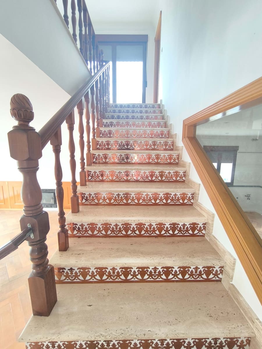 5 slaapkamer Huis te koop in Huelva stad met zwembad garage - € 1.010.000 (Ref: 9988728)