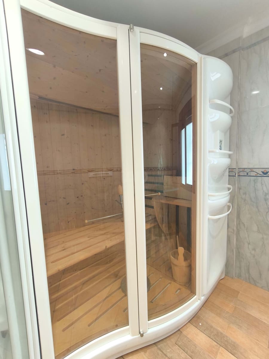 5 slaapkamer Huis te koop in Huelva stad met zwembad garage - € 1.010.000 (Ref: 9988728)
