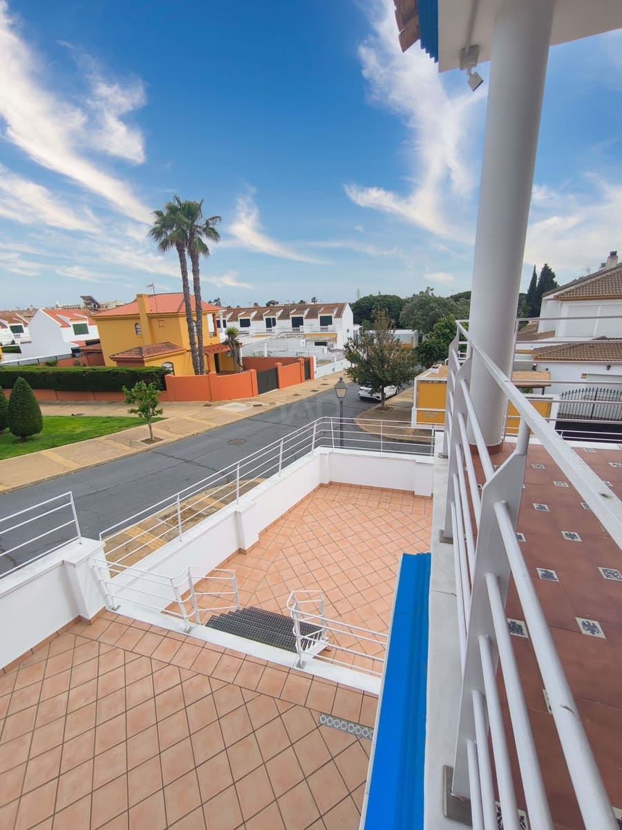 5 slaapkamer Huis te koop in Huelva stad met zwembad garage - € 1.010.000 (Ref: 9988728)