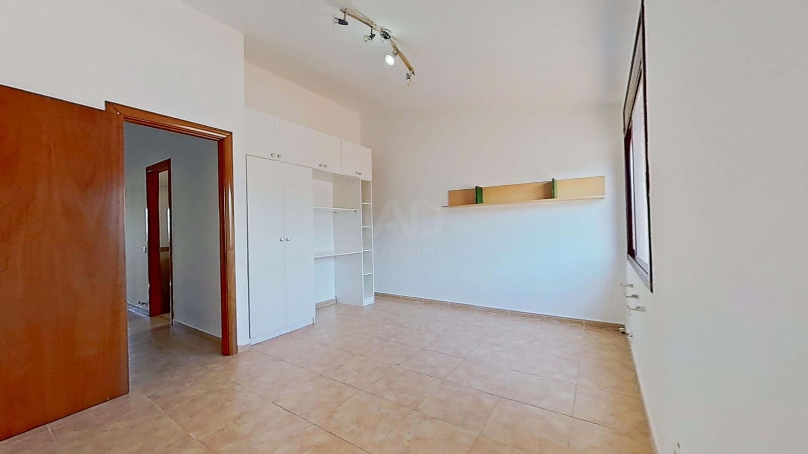 4 sovrum Radhus till salu i Lleida stad med garage - 159 000 € (Ref: 9988731)