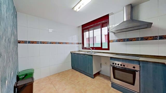 4 camera da letto Villetta a Schiera in vendita in Lleida città con garage - 159.000 € (Rif: 9988731)