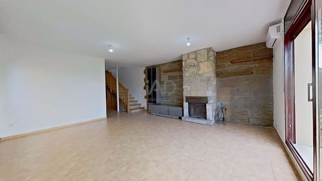 4 camera da letto Villetta a Schiera in vendita in Lleida città con garage - 159.000 € (Rif: 9988731)