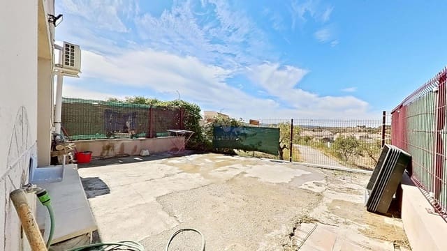 4 camera da letto Villetta a Schiera in vendita in Lleida città con garage - 159.000 € (Rif: 9988731)