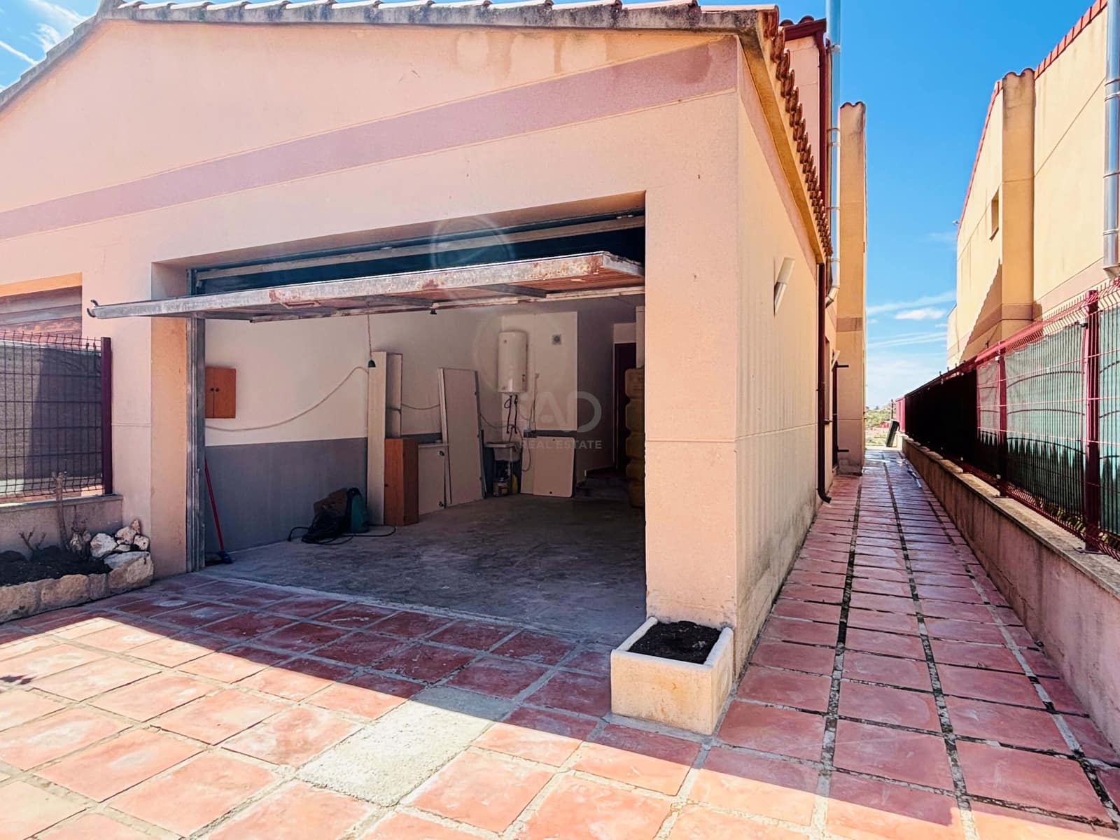 4 sovrum Radhus till salu i Lleida stad med garage - 159 000 € (Ref: 9988731)
