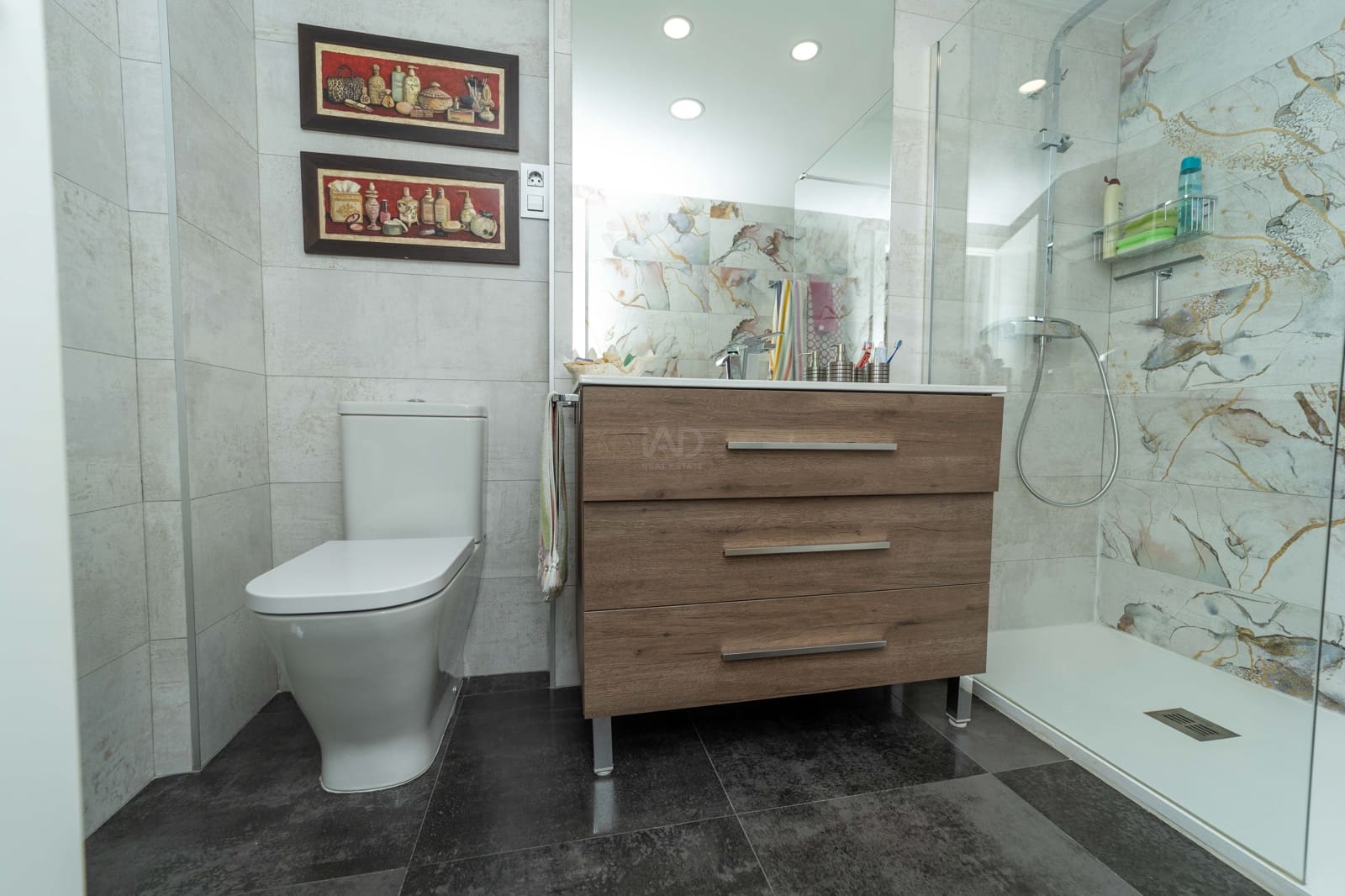 4 slaapkamer Appartement te koop in Leon stad met garage - € 549.000 (Ref: 9988732)