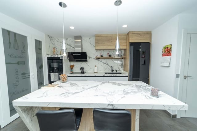 4 camera da letto Appartamento in vendita in León città con garage - 549.000 € (Rif: 9988732)