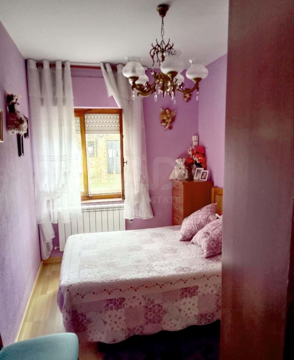 4 Zimmer Haus zu verkaufen in Leon Stadt mit Garage - 75.000 € (Ref: 9988733)