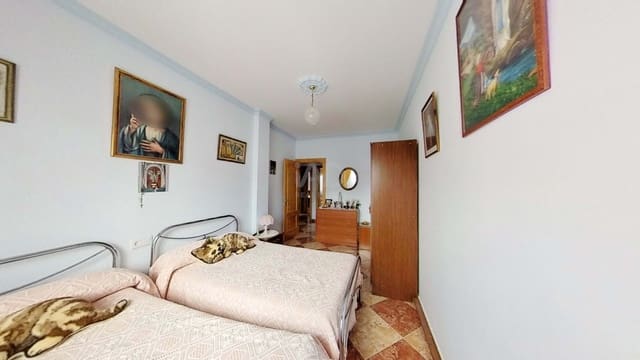 4 sypialnia Finka/Dom wiejski na sprzedaż w Miasto Grenada z garażem - 250 000 € (Ref: 9988734)