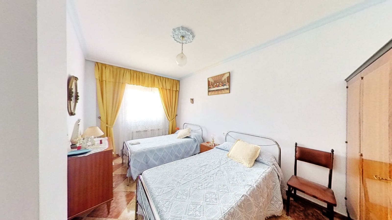 4 sypialnia Finka/Dom wiejski na sprzedaż w Miasto Grenada z garażem - 250 000 € (Ref: 9988734)