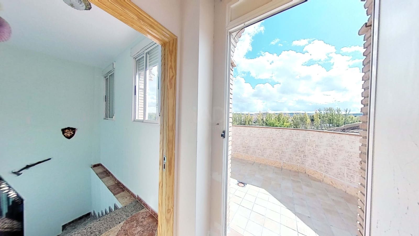 4 sypialnia Finka/Dom wiejski na sprzedaż w Miasto Grenada z garażem - 250 000 € (Ref: 9988734)
