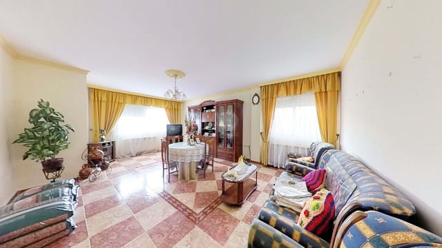 4 sypialnia Finka/Dom wiejski na sprzedaż w Miasto Grenada z garażem - 250 000 € (Ref: 9988734)