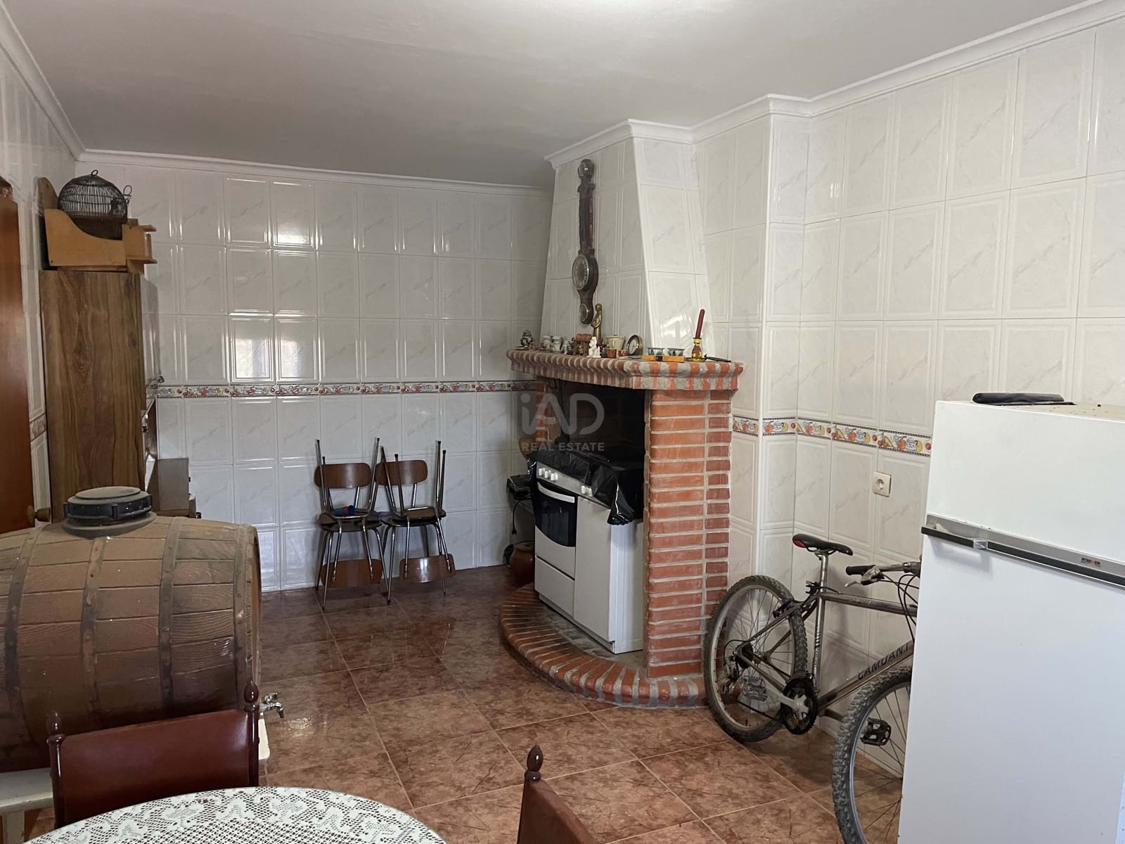 4 sypialnia Finka/Dom wiejski na sprzedaż w Miasto Grenada z garażem - 250 000 € (Ref: 9988734)