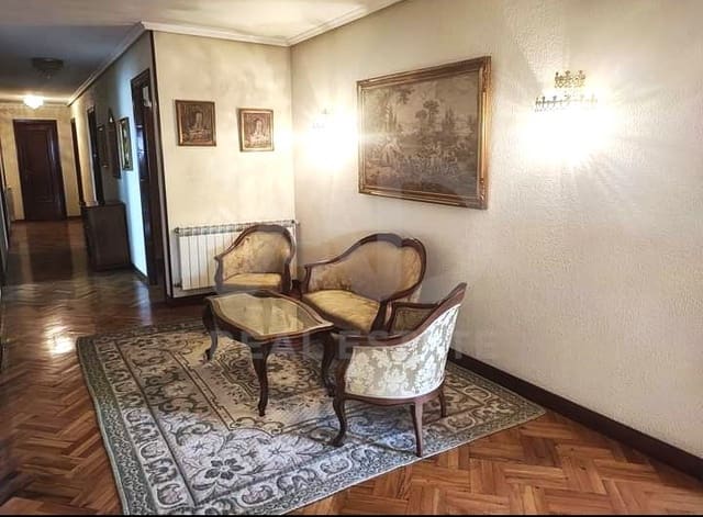6 Zimmer Apartment zu verkaufen in La Bañeza - 125.000 € (Ref: 9988735)