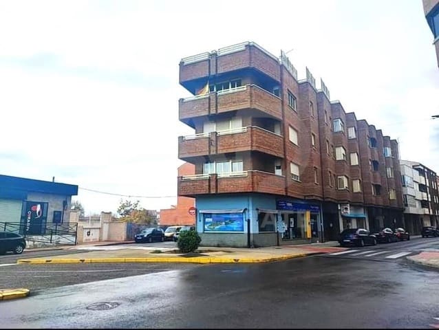 6 Zimmer Apartment zu verkaufen in La Bañeza - 125.000 € (Ref: 9988735)