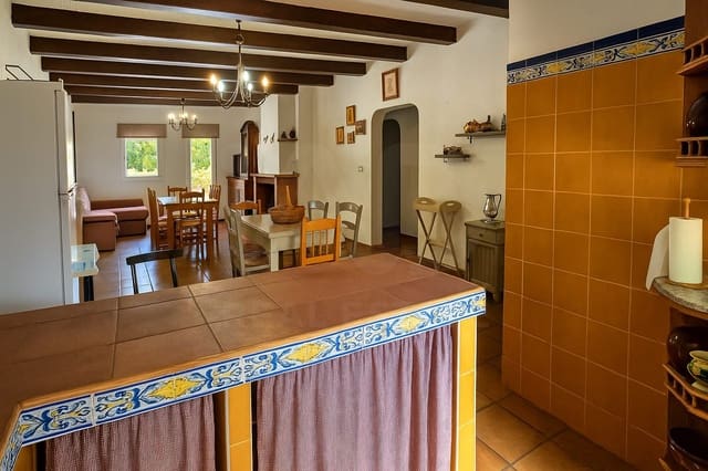 4 soverom Finca/Herregård til salgs i Huelva by med garasje - € 235 000 (Ref: 9988736)