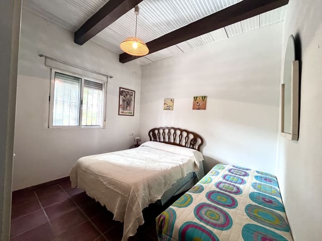4 soverom Finca/Herregård til salgs i Huelva by med garasje - € 235 000 (Ref: 9988736)