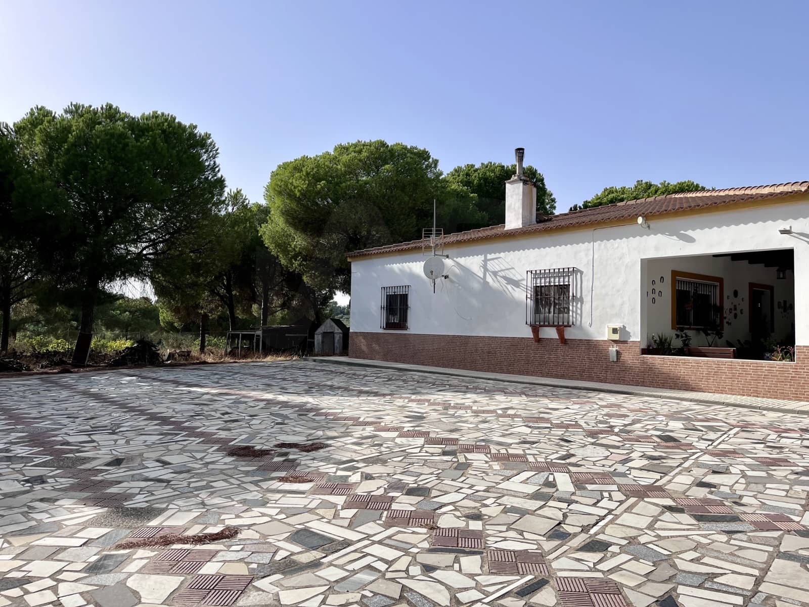 4 soverom Finca/Herregård til salgs i Huelva by med garasje - € 235 000 (Ref: 9988736)