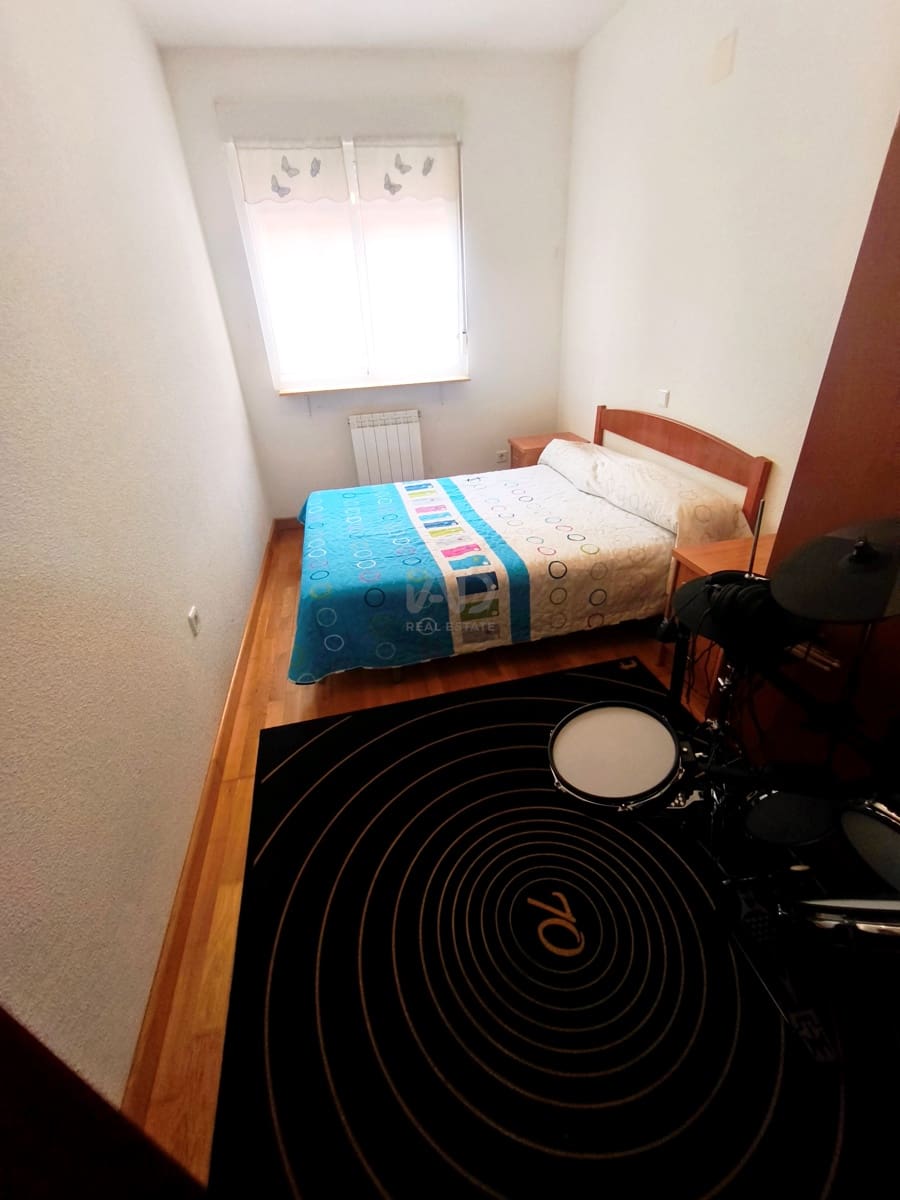 3 soveværelse Lejlighed til salg i Leon by med garage - € 85.000 (Ref: 9988737)