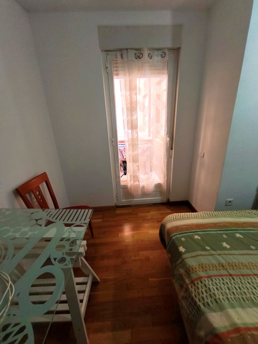 3 soveværelse Lejlighed til salg i Leon by med garage - € 85.000 (Ref: 9988737)