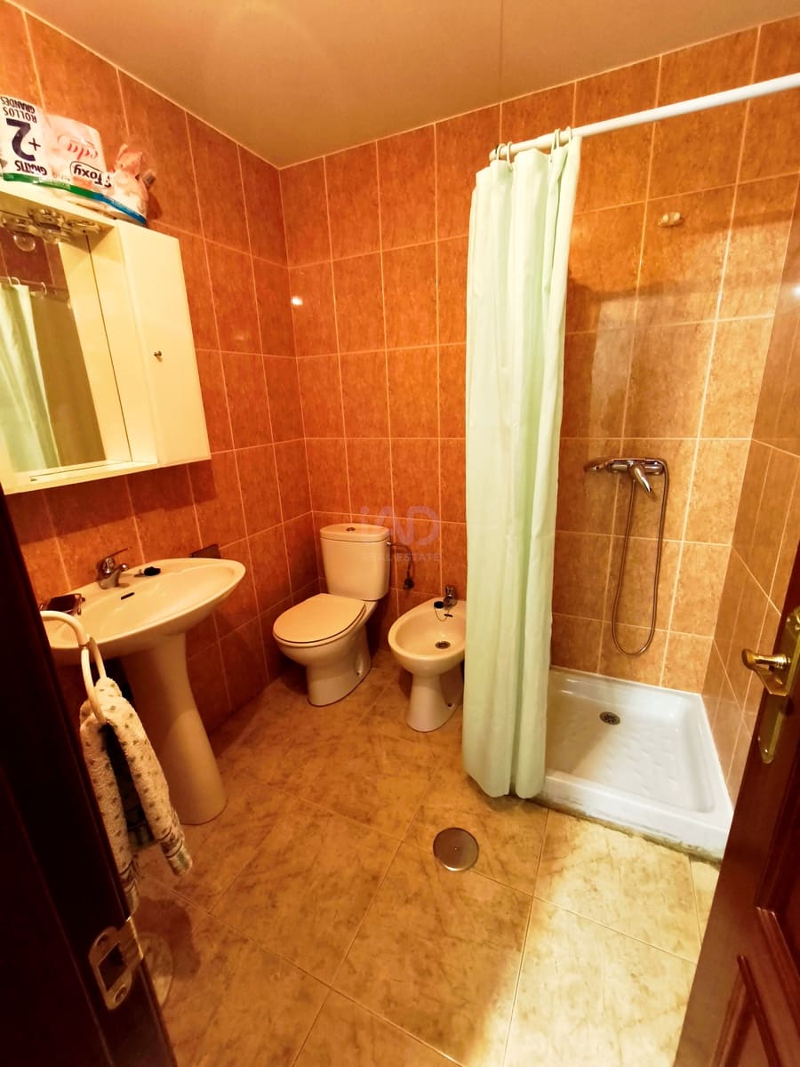 3 soveværelse Lejlighed til salg i Leon by med garage - € 85.000 (Ref: 9988737)