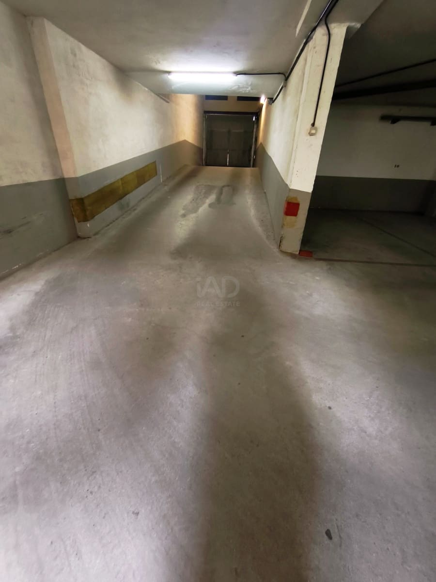 3 soveværelse Lejlighed til salg i Leon by med garage - € 85.000 (Ref: 9988737)