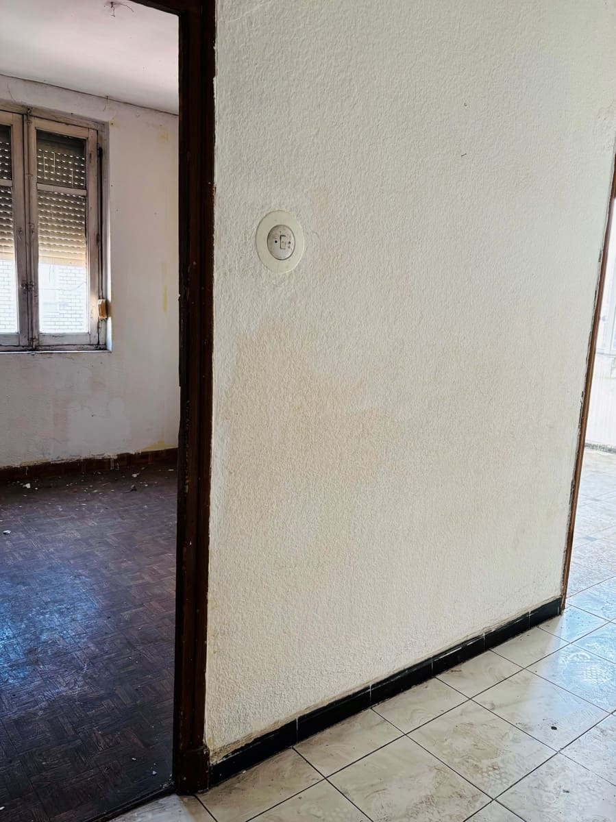 Gewerbe zu verkaufen in Leon Stadt - 320.000 € (Ref: 9988739)