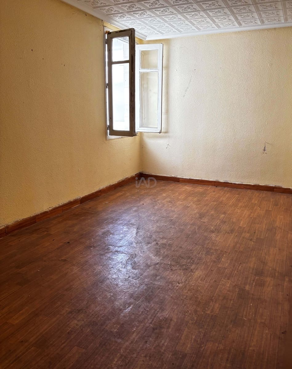 Gewerbe zu verkaufen in Leon Stadt - 320.000 € (Ref: 9988739)