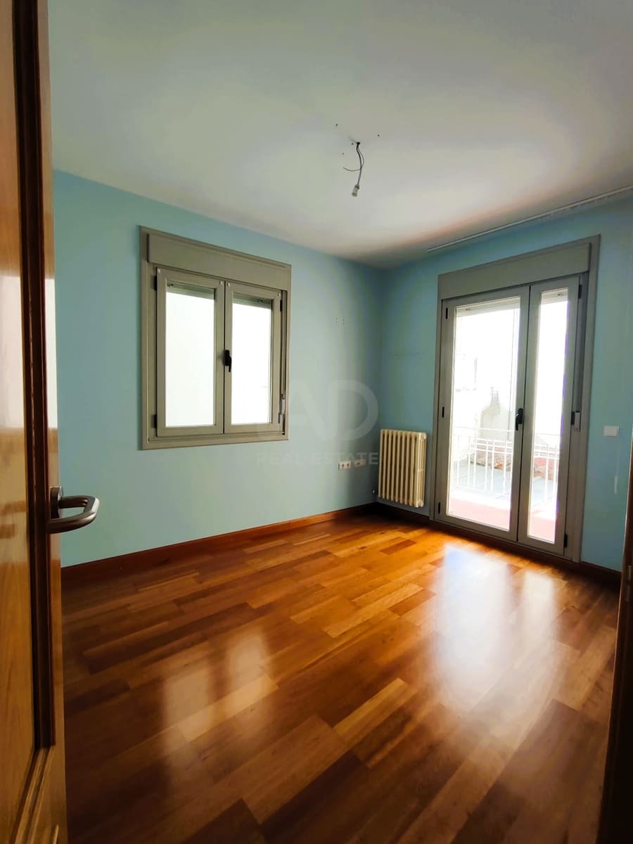 4 sovrum Lägenhet till salu i Leon stad - 194 900 € (Ref: 9988742)