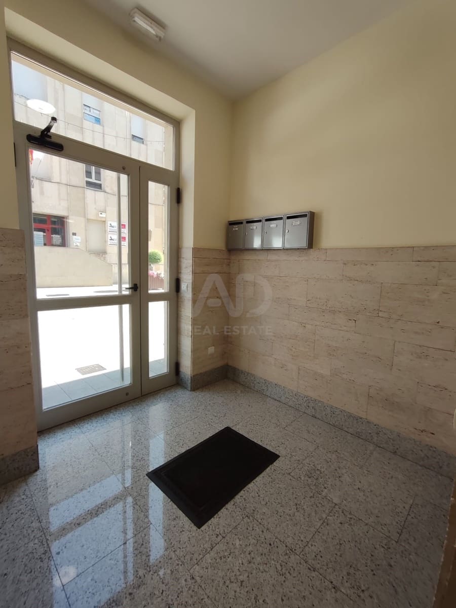 4 sovrum Lägenhet till salu i Leon stad - 194 900 € (Ref: 9988742)