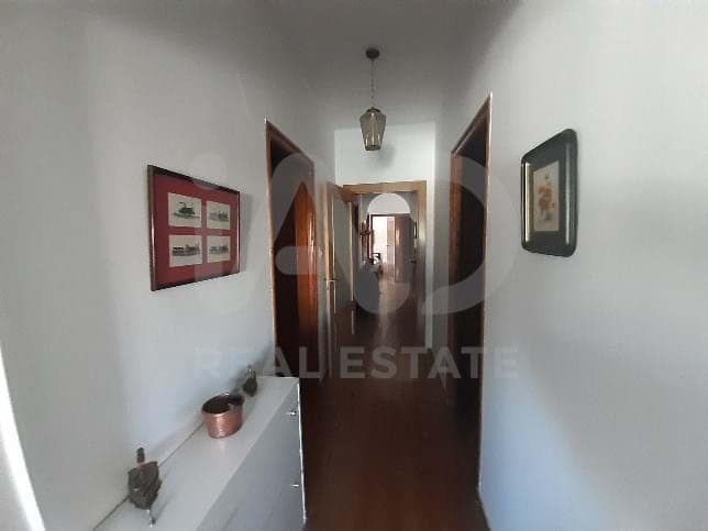 10 soverom Hus til salgs i Leon by med garasje - € 143 000 (Ref: 9988743)