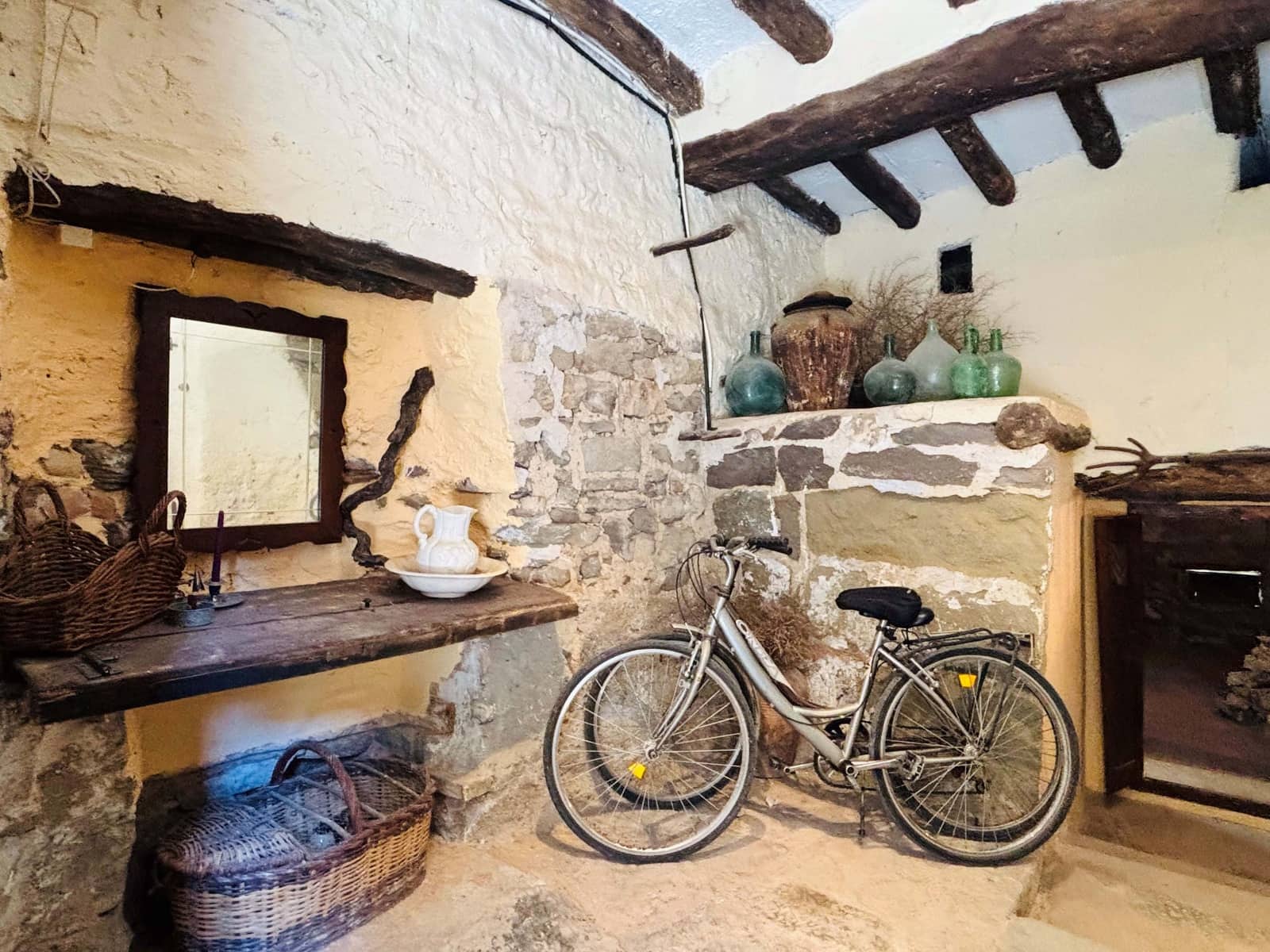 5 bedroom Terraced Villa for sale in Lleida city - € 139,000 (Ref: 9988744)