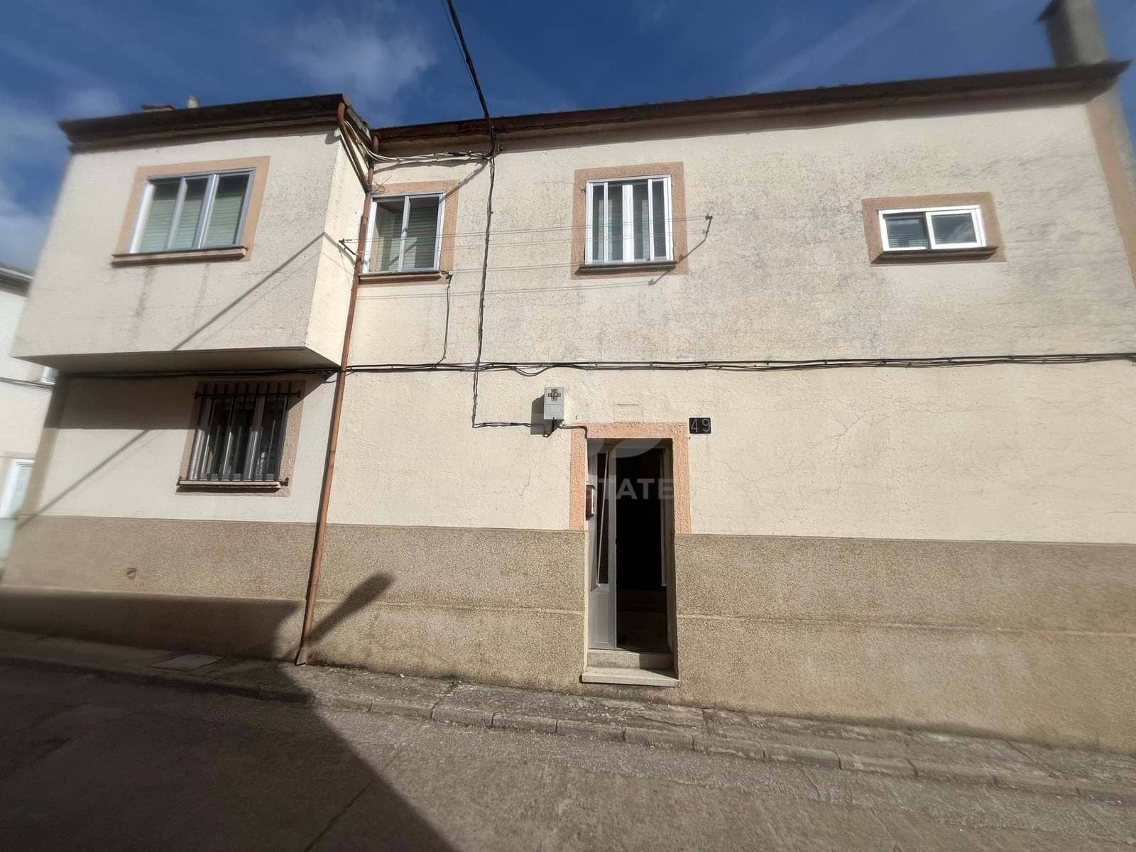 2 bedroom Townhouse for sale in Salamanca city - € 52,000 (Ref: 9988758)