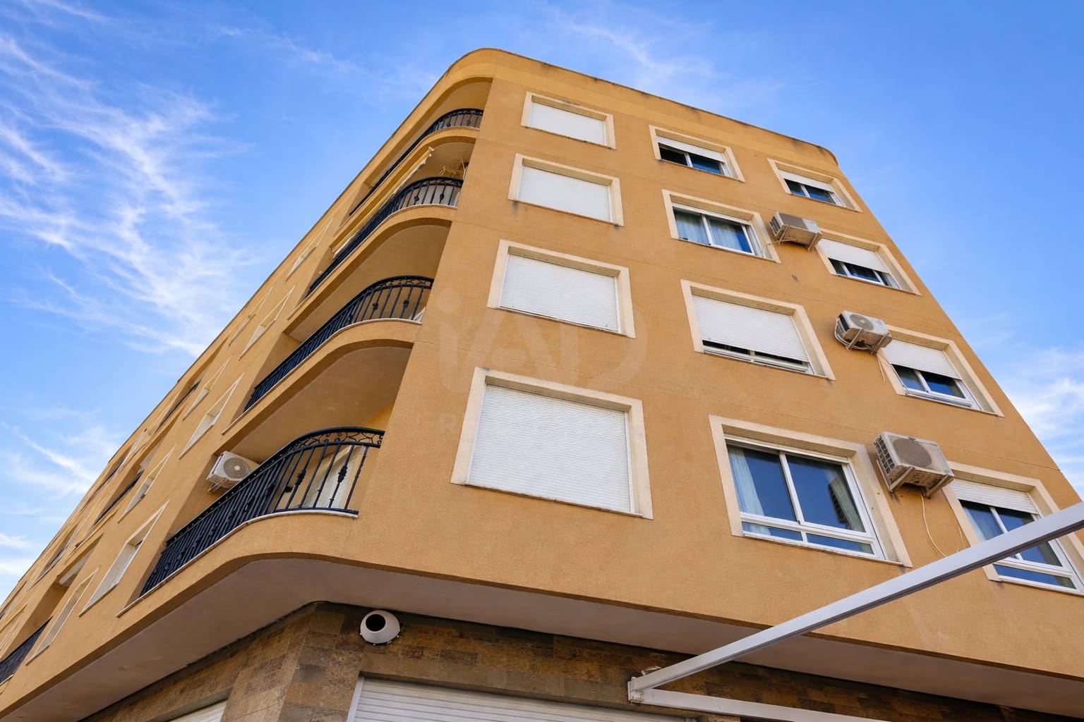 3 chambre Appartement à vendre à Abaran - 110 000 € (Ref: 9988764)