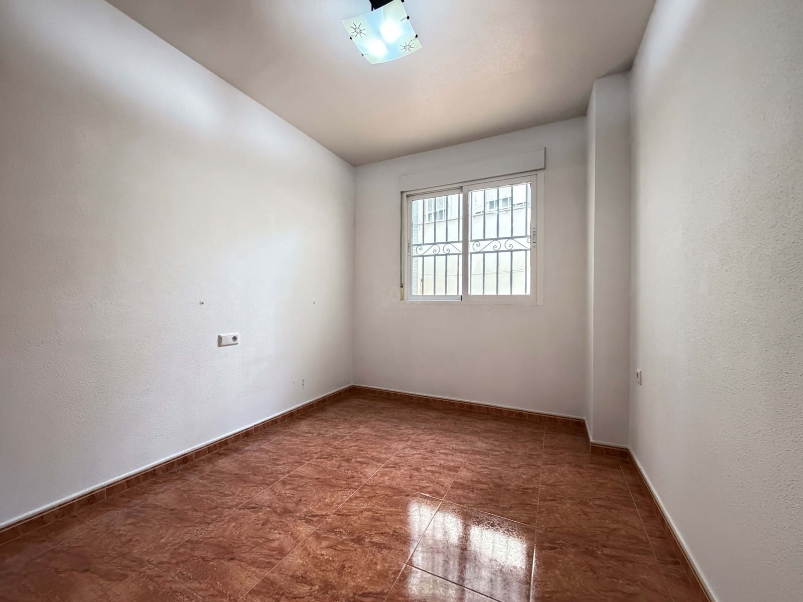 3 chambre Appartement à vendre à Abaran - 110 000 € (Ref: 9988764)