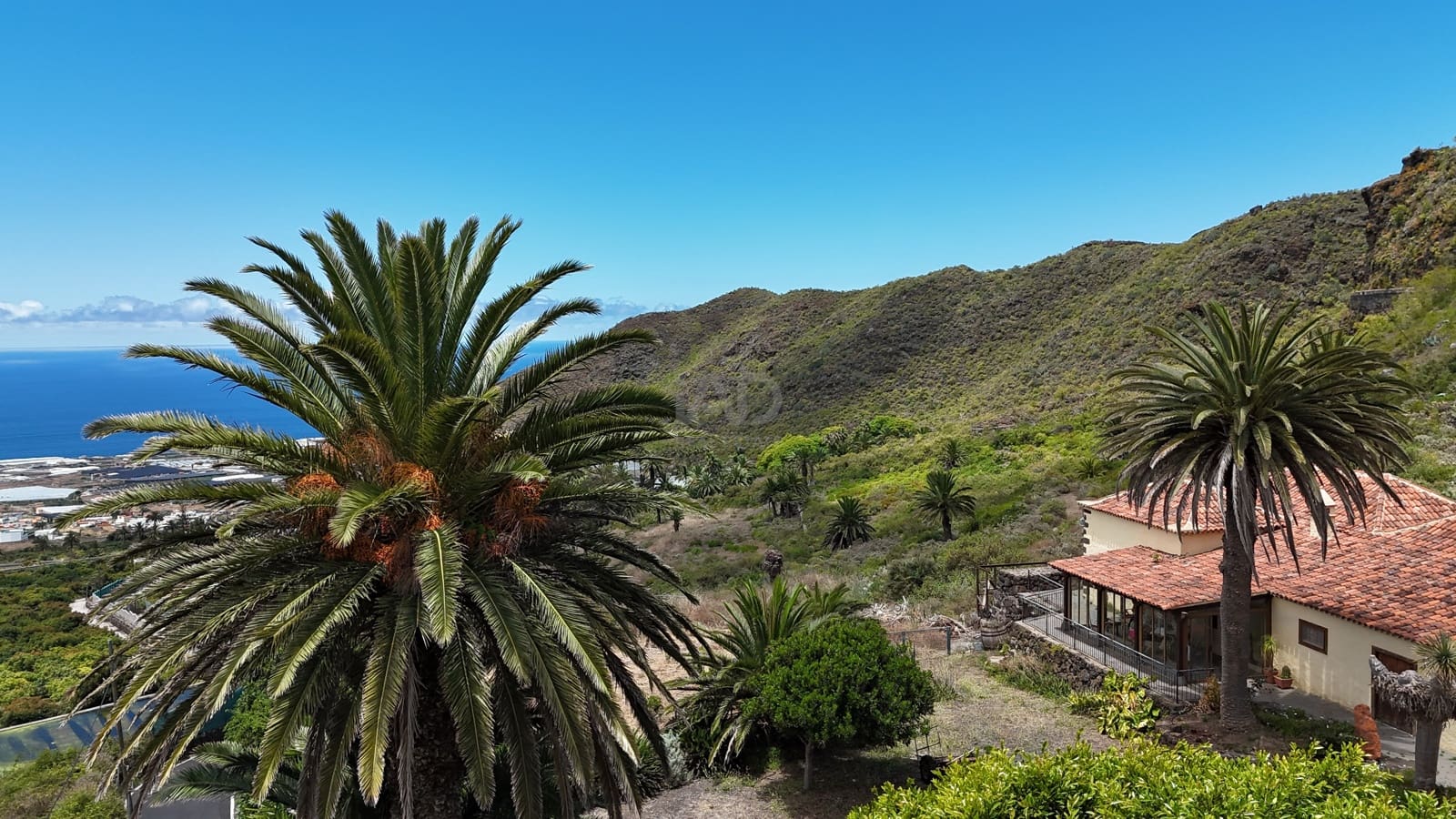 7 makuuhuone Maalaistalo myytävänä paikassa Santa Cruz de Tenerife mukana 
autotalli - 3 000 000 € (Ref: 9988765)