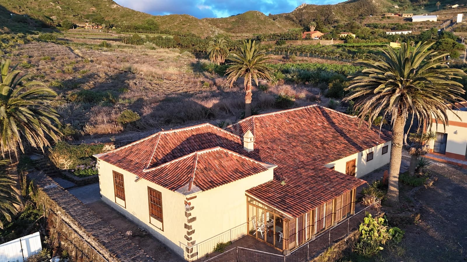7 makuuhuone Maalaistalo myytävänä paikassa Santa Cruz de Tenerife mukana 
autotalli - 3 000 000 € (Ref: 9988765)