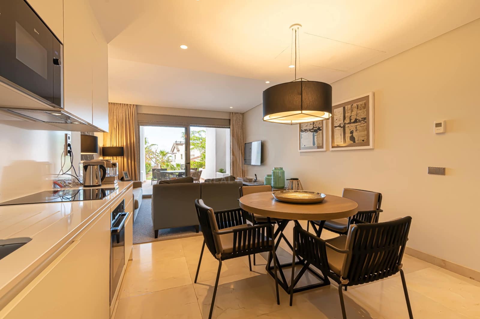 1 soverom Leilighet til salgs i Santa Cruz de Tenerife med garasje - € 535 000 (Ref: 9988770)