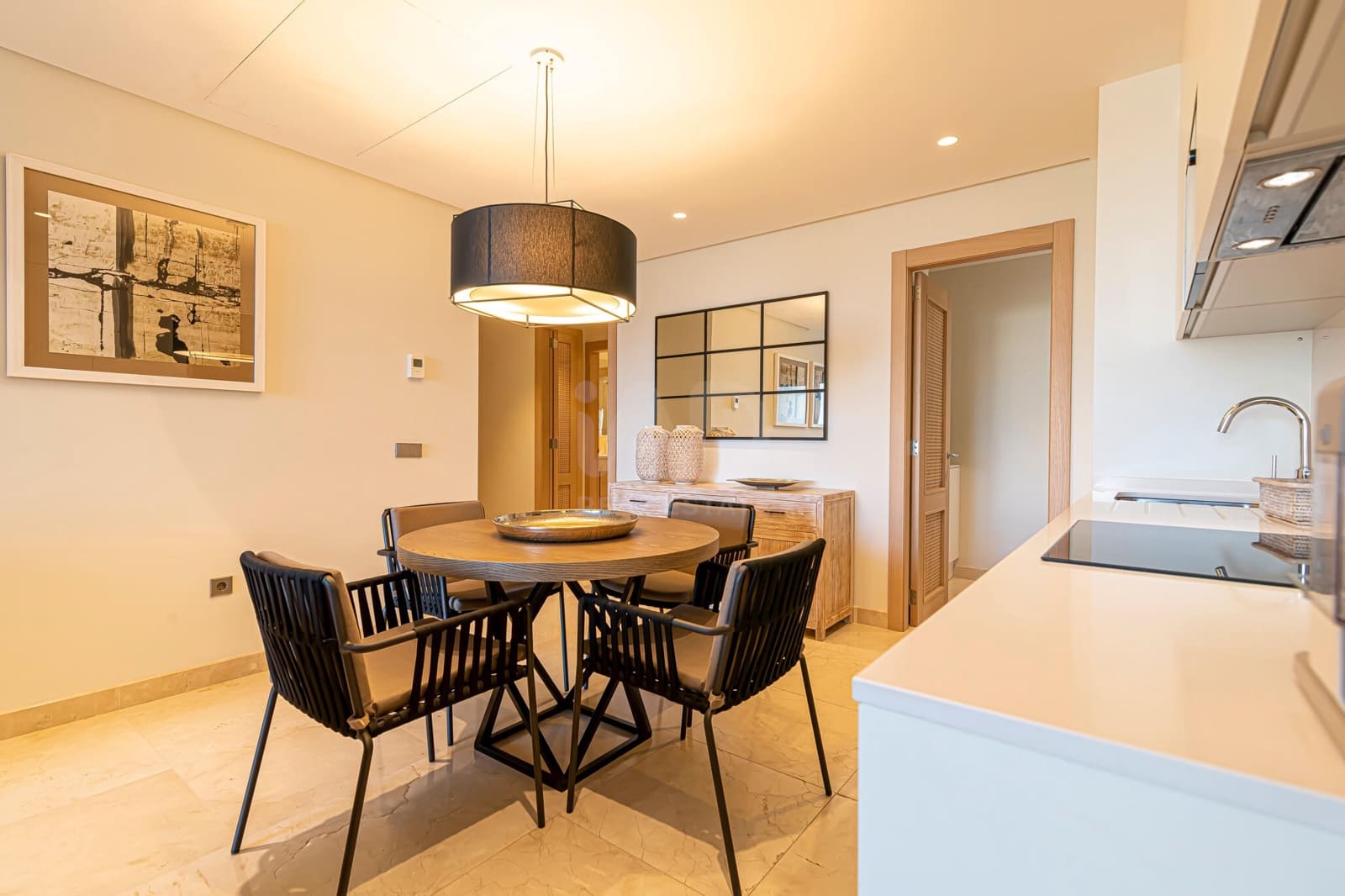 1 soverom Leilighet til salgs i Santa Cruz de Tenerife med garasje - € 535 000 (Ref: 9988770)