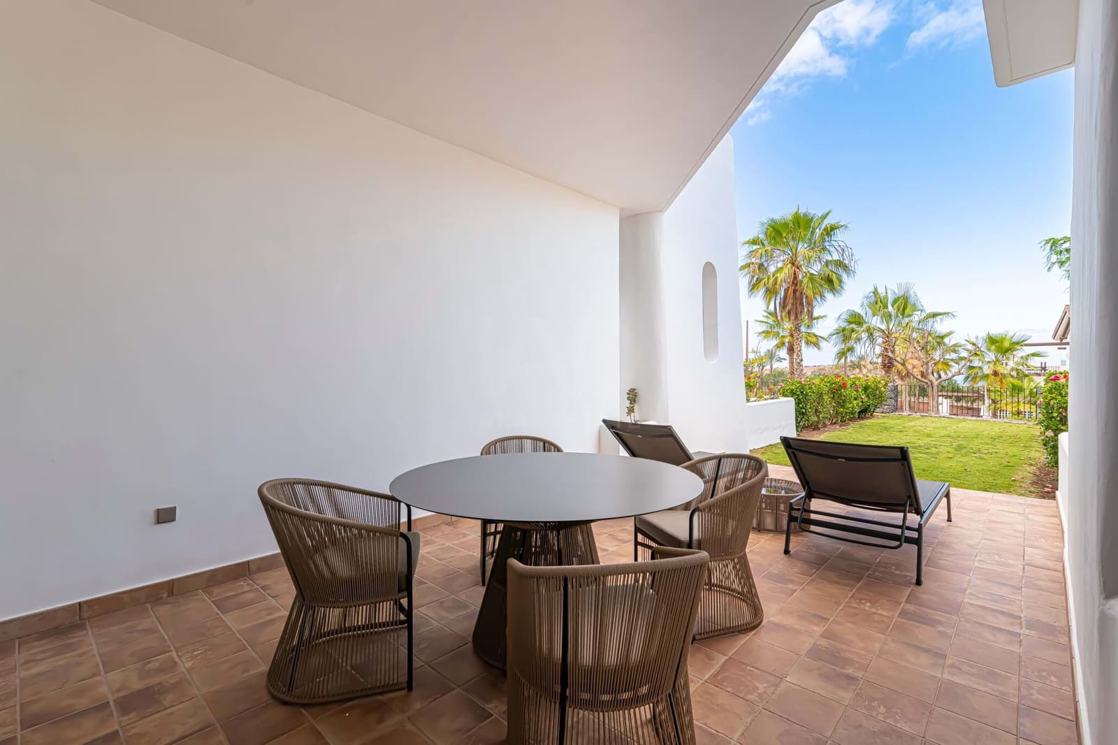 1 soverom Leilighet til salgs i Santa Cruz de Tenerife med garasje - € 535 000 (Ref: 9988770)