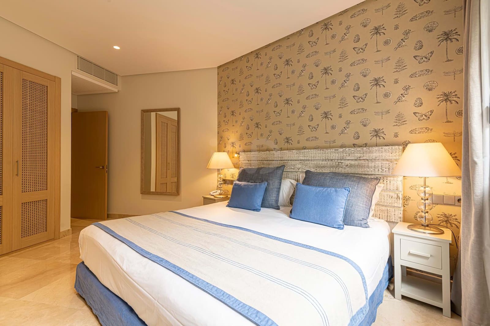 1 soverom Leilighet til salgs i Santa Cruz de Tenerife med garasje - € 535 000 (Ref: 9988770)