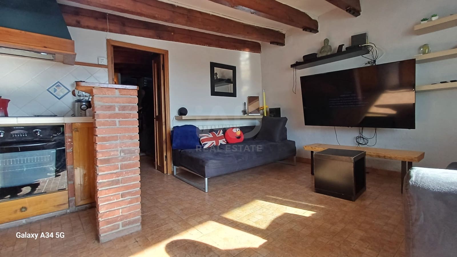 1 bedroom Penthouse for sale in Barcelona city - € 252,000 (Ref: 9988776)