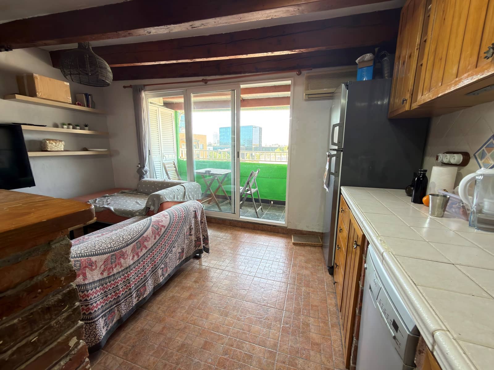 1 bedroom Penthouse for sale in Barcelona city - € 252,000 (Ref: 9988776)